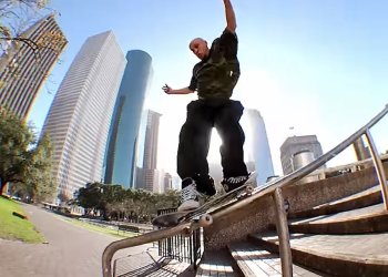 Frankie Heck rozdává styl ve skvělém partu pro Spitfire