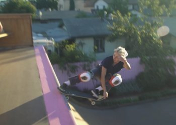 Lizzie Armanto nás provede svým dnem