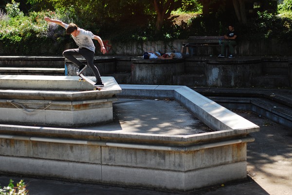 Tibor Nemeš a jeho nosebonk ve Stuttgartu. Foto: Hormon Tibor Nemeš a jeho nosebonk ve Stuttgartu. Foto: Hormon
