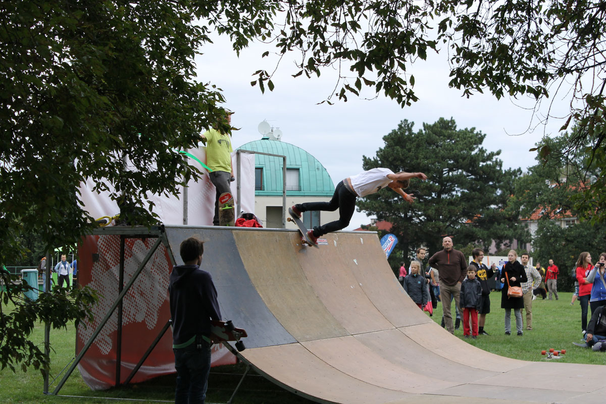 art_zapotok_bslip Ondra Zápotocký backside lip.