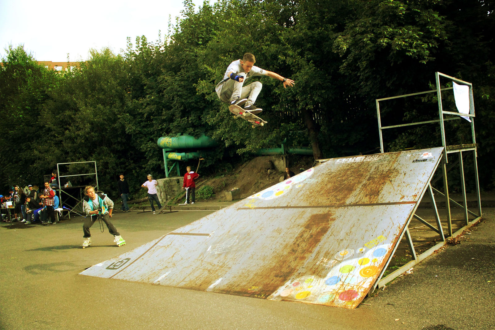 art_Jiricka-kickflip-na-zem Honza Jiřička a flip až na zem.