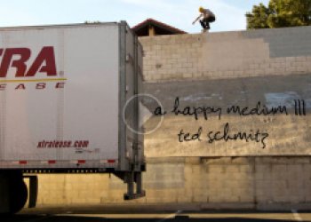 Další skvělej part z A Happy Medium 3 od Teda Schmitze