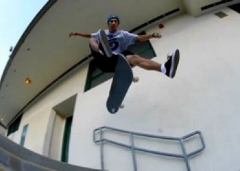 Remix part Nicka Tuckera z Primitive videa