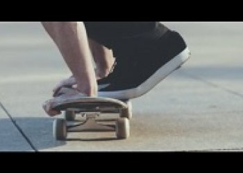 Jako žhavá novinka je venku trailer na novej part Petra Löwyho