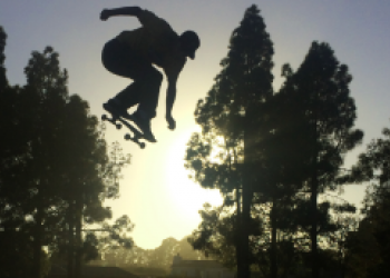 Skvělej all terain skateboarding Cody Chapmana