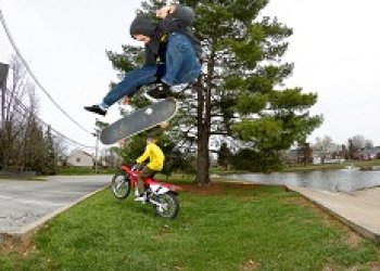 Další Toy Machine part vlastní Jeremy Leabres