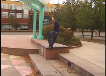 Davis Lonergan v jeho profilu z videa "The Shop Vid" pro Meta skateshop