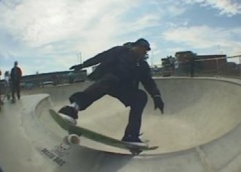 Creature CSFU uncut z Anglie