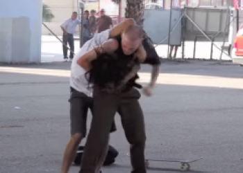 Riley Stevens a jeho vynikající "Battle Samples" part