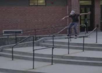 Alex Midler se v Holy Stokes! opravdu vyznamenal