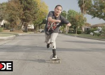 Oscar Loreto Jr. si užívá skateboarding i bez nohy a rukou