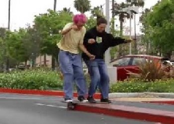 Slappy věci jsou sranda, mrkni na Aarona Yanta