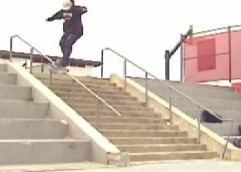 Jamie Foy přichází s již čtvrtým partem za tento rok
