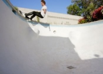 Arto Saari pro New Balance Numeric