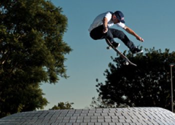 Zerred Basset a jeho cruising New Yorkem