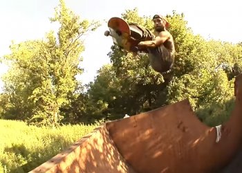 John Gardner v Rough Cut z DC Shoes "Shout Out Earth"