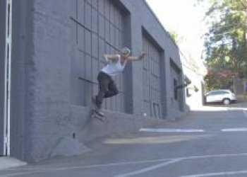 Lacey Baker je tu s dalším vydařeným street partem