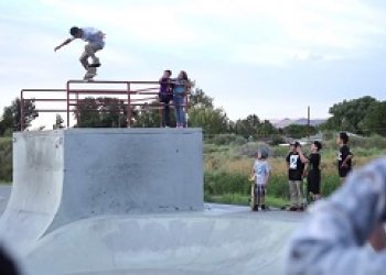 Super Powell-Peralta edit Charlieho Blaira k jeho narozkám