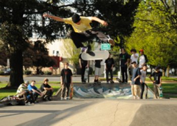 Sebo Walker a slowmo ve Stoner Plaza