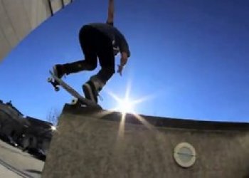 Yoshi Tanenbaum v nabité reklamě pro Silver