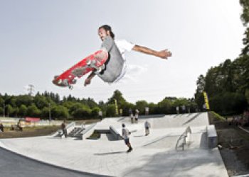 Jurášek a Hronek zadiktovali na openingu Mystic skateparku Sušice