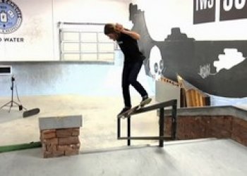 Matt Bennett v nabitém 12 packu v TWS parku