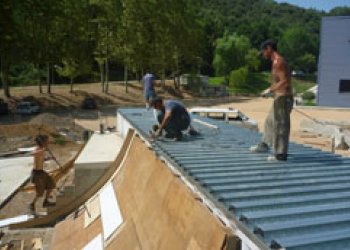 Nízkorozpočtovej skatepark? Jo, jde to!