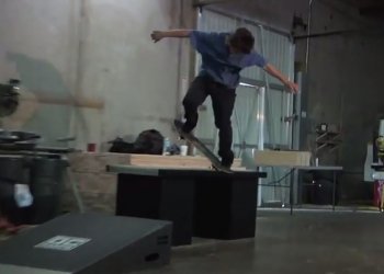 Chris Joslin si s těmi profily prostě nedá pokoj!
