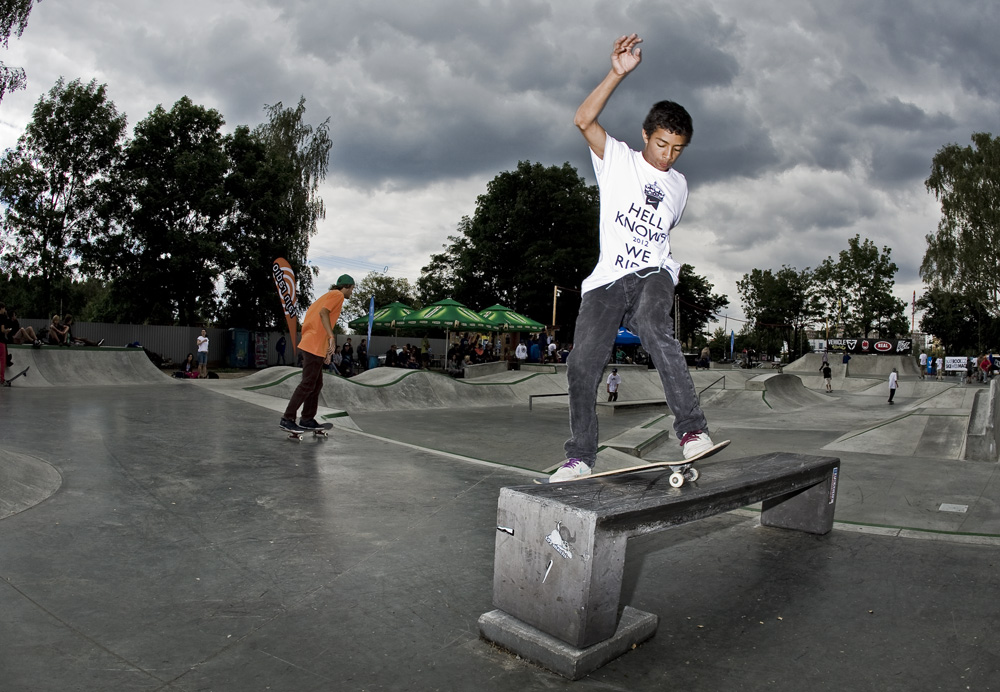 Dan Rahman frontside lipslide / foto: Kac Dan Rahman frontside lipslide / foto: Kac
