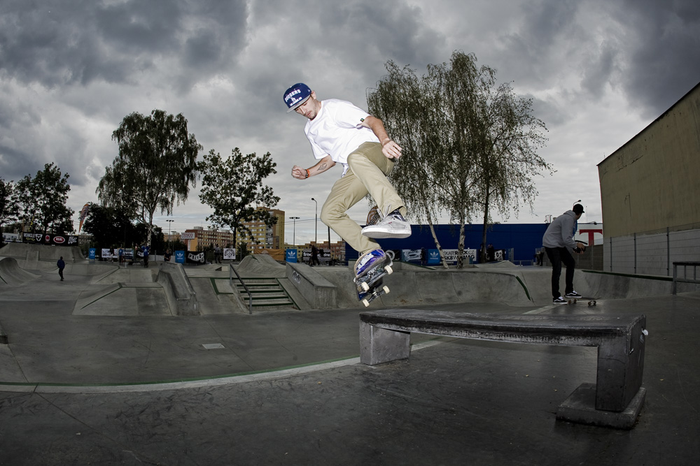 Tomáš Vintr kickflip backside tailslide / foto: Kac Tomáš Vintr kickflip backside tailslide / foto: Kac