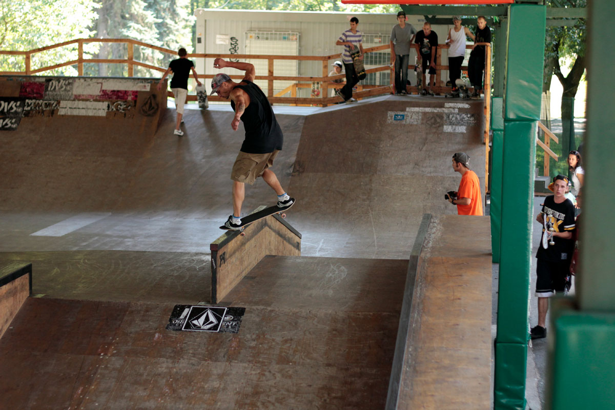 elis_fscrux Dan Eliášek frontside crooked grind. / foto: Roman Liebich