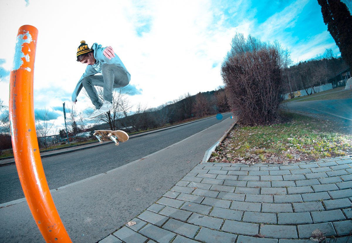 05_matyas_gross_ss_heel Matyáš Gross switch heelflip