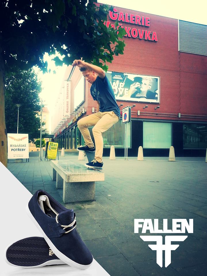 532534_10151560503767503_1420174604_n Milan Hošek za Fallen.