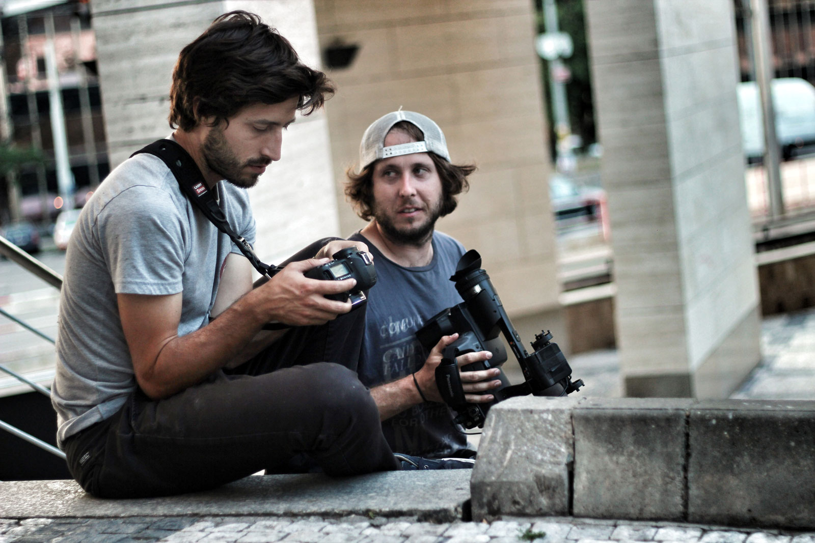 f_aaron_smith_k_ryan_lovell Fotograf Aaron Smith a kameraman Ryan Lovell. / foto: Pinin