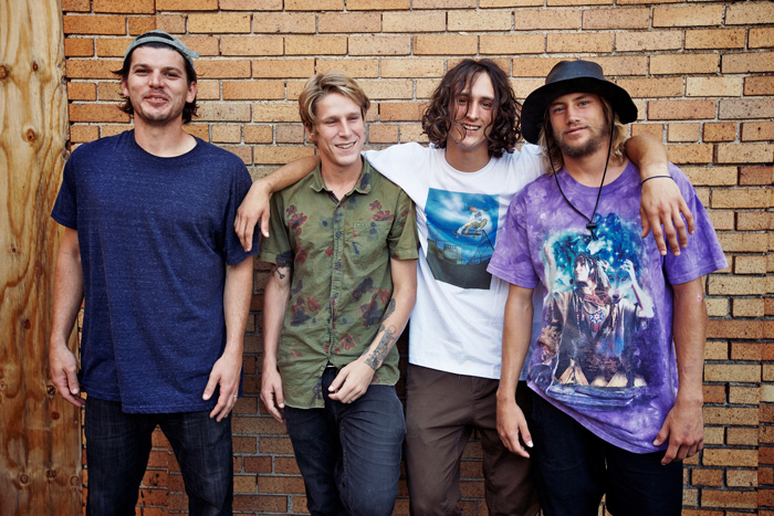 Greyson-Team Greyson v týmu Element! Zleva: Mark Appleyard, Julian Davidson, Evan Smith a Greyson Fletcher.