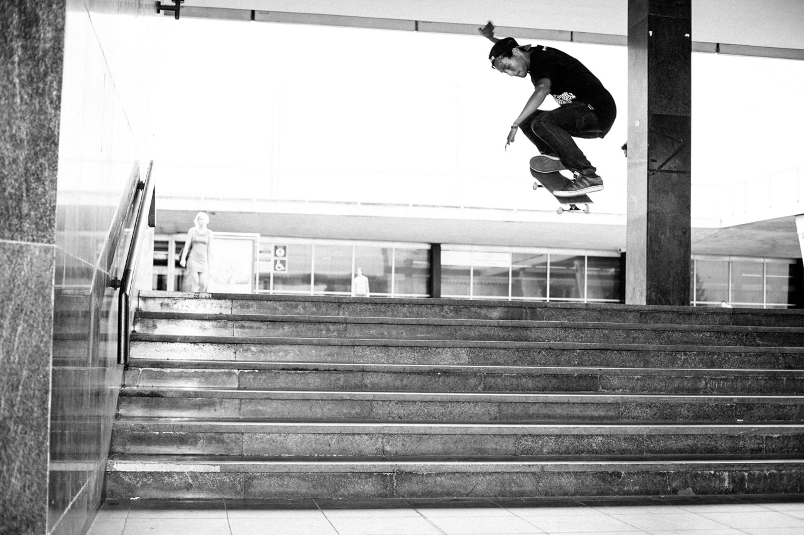 Restart-meeting-Praha-218---Daniil-Platonov---switch-ollie Daniil Platonov switch ollie. / foto: Martin Moucha